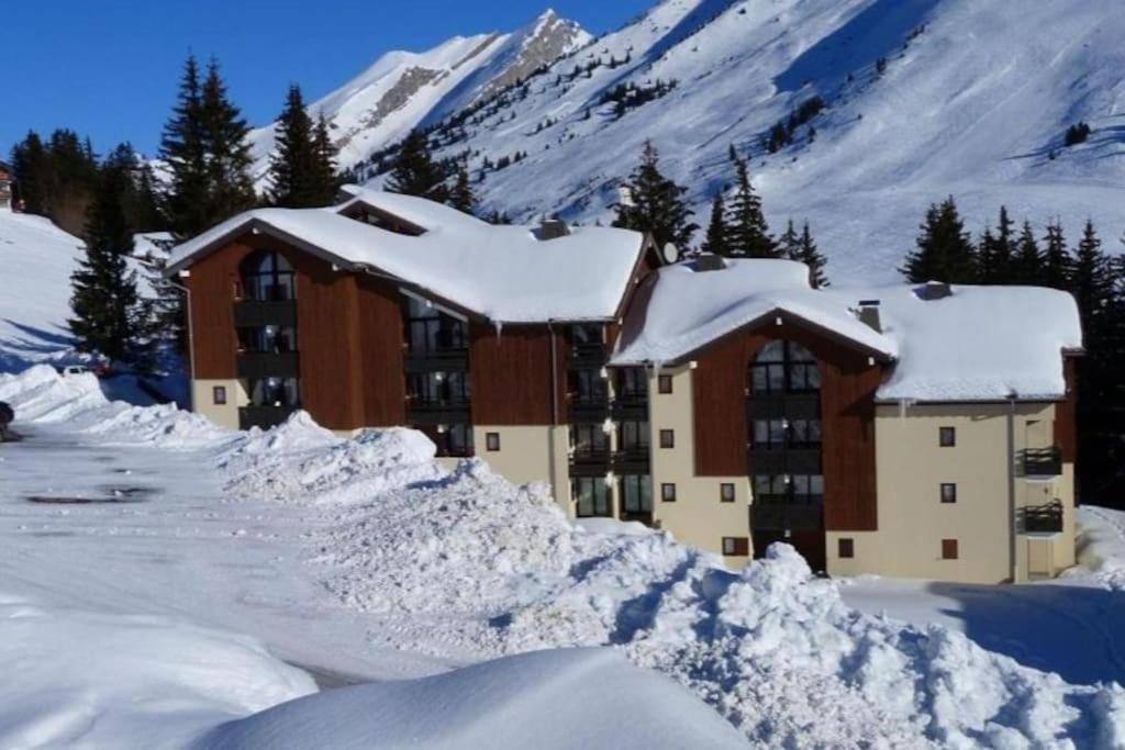 Appartement La Clusaz Avec Terrasse Sur Les Pistes De Ski Manigod Eksteriør billede