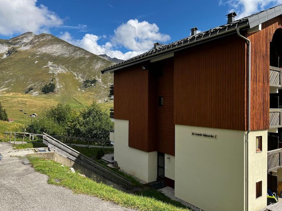 Appartement La Clusaz Avec Terrasse Sur Les Pistes De Ski Manigod Eksteriør billede