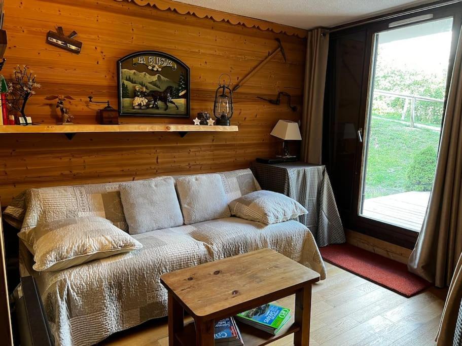 Appartement La Clusaz Avec Terrasse Sur Les Pistes De Ski Manigod Eksteriør billede